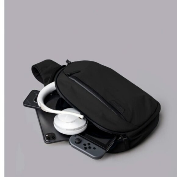 🟦 ALPAKA Metro Crossbody (Right Shoulder) – Axoflux | NWT - Picture 8 of 16